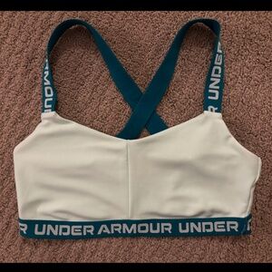 Under Armour Crossback Strappy Low Sports Bra (Size: M)